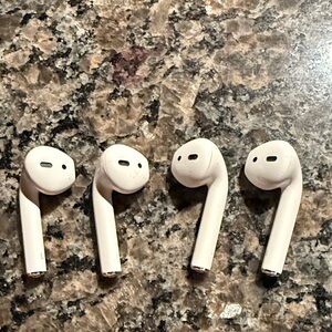 Apple White Wireless Earbuds